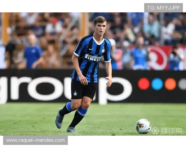 巴斯托尼:孔蒂三中卫体系中坐稳主力位置 巴斯托尼:孔蒂三中卫体系中坐稳主力位置